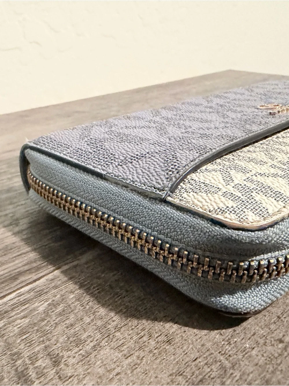 Michael Kors Two-Tone Logo Zip Wallet in Light Blue and White